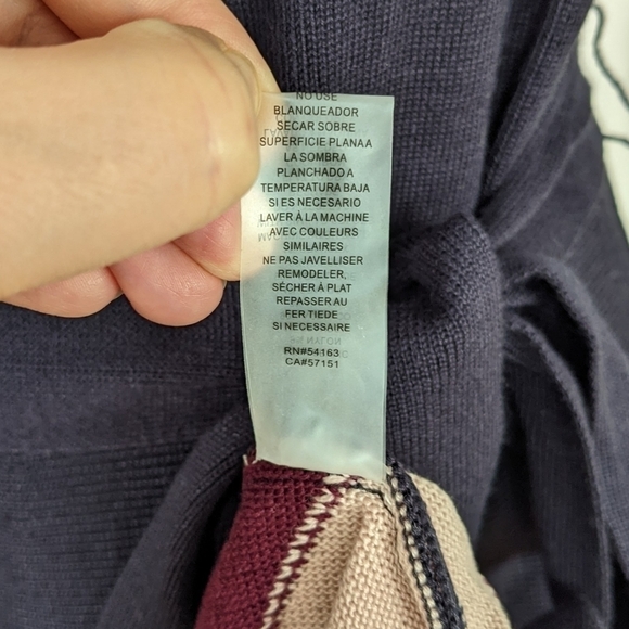 Vince Camuto Mock Neck knit Sweater Dress with Chevron pattern Small @D - Picture 2 of 12